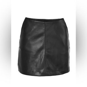 Cabi Black Faux Leather Skort